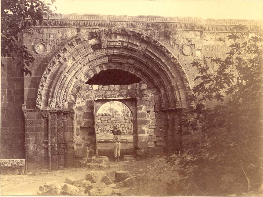 Famagusta-Gate-of-Building-near-the-Cathedral