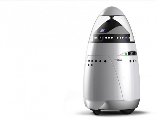dunyanin-ilk-guvenlik-robotlari_3