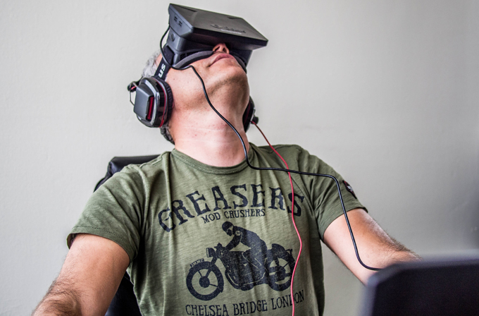 Sanal gerçeklik gözlüğü için Samsung ve Oculus, güçlerini birleştiriyor