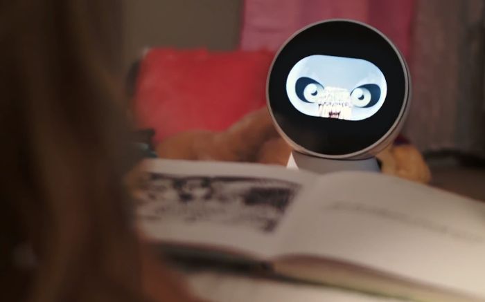 Dünyanın İlk Aile Robotu Jibo